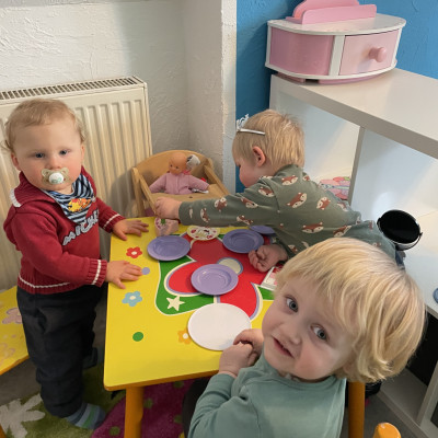 spielen in der Puppenecke