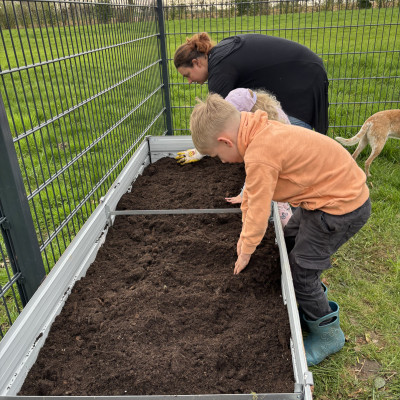 Unsere Kids helfen fleißig